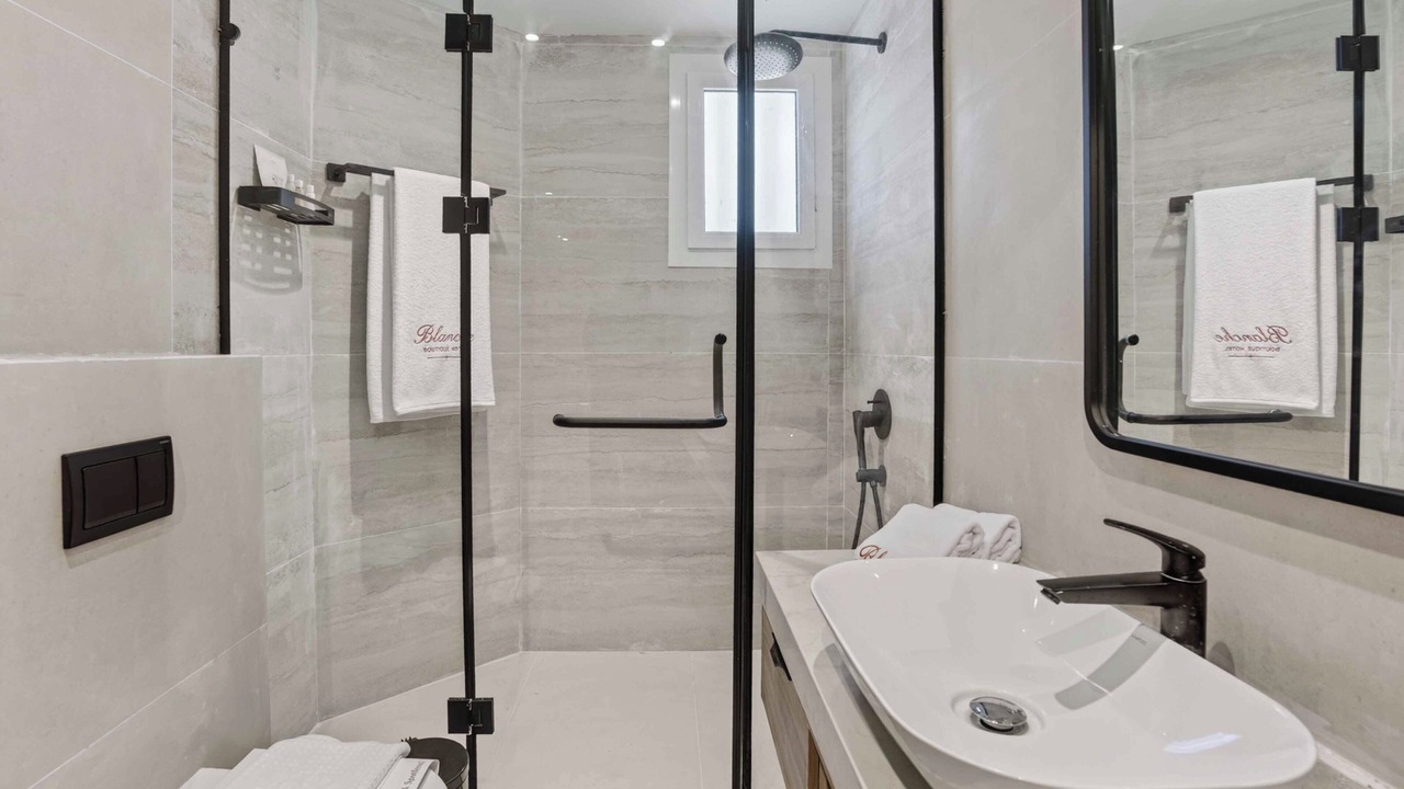 Photo of Bathroom in Alexandria - Mediterranean Coast