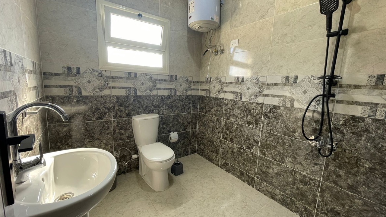 Photo of Bathroom in Al-'Amriyah