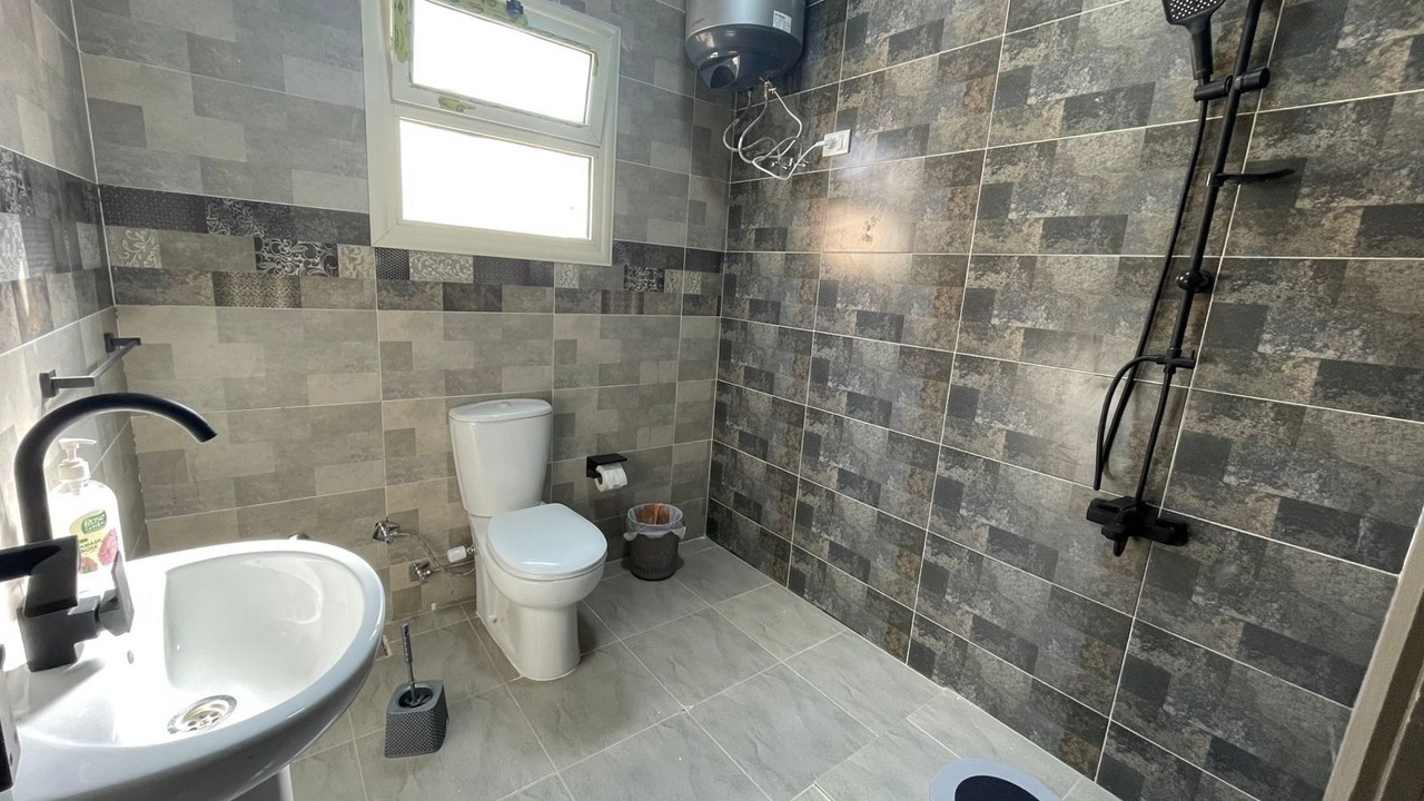 Photo of Bathroom in Al-'Amriyah