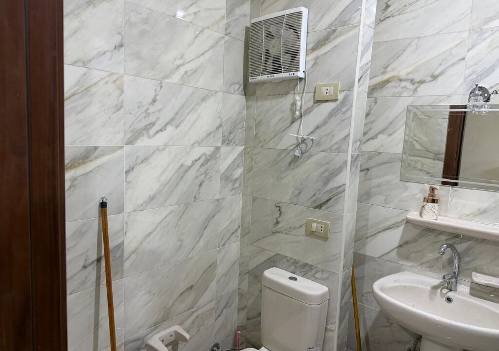 Photo of Bathroom in Corniche Road-Dahar