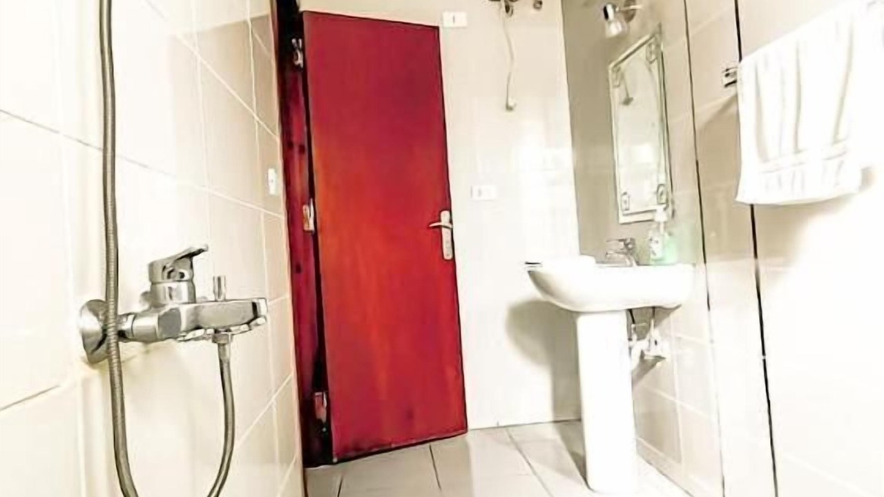 Photo of Bathroom in Corniche Road-Dahar