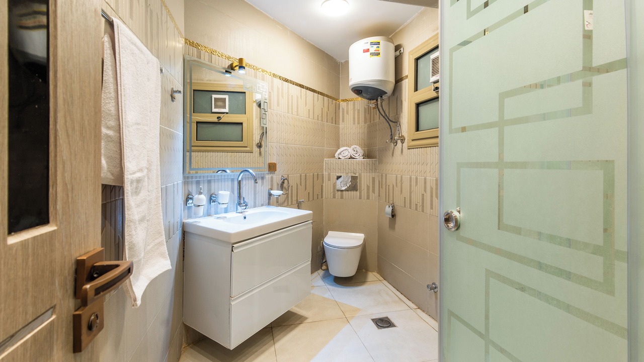 Photo of Bathroom in Al-'Umraniyah