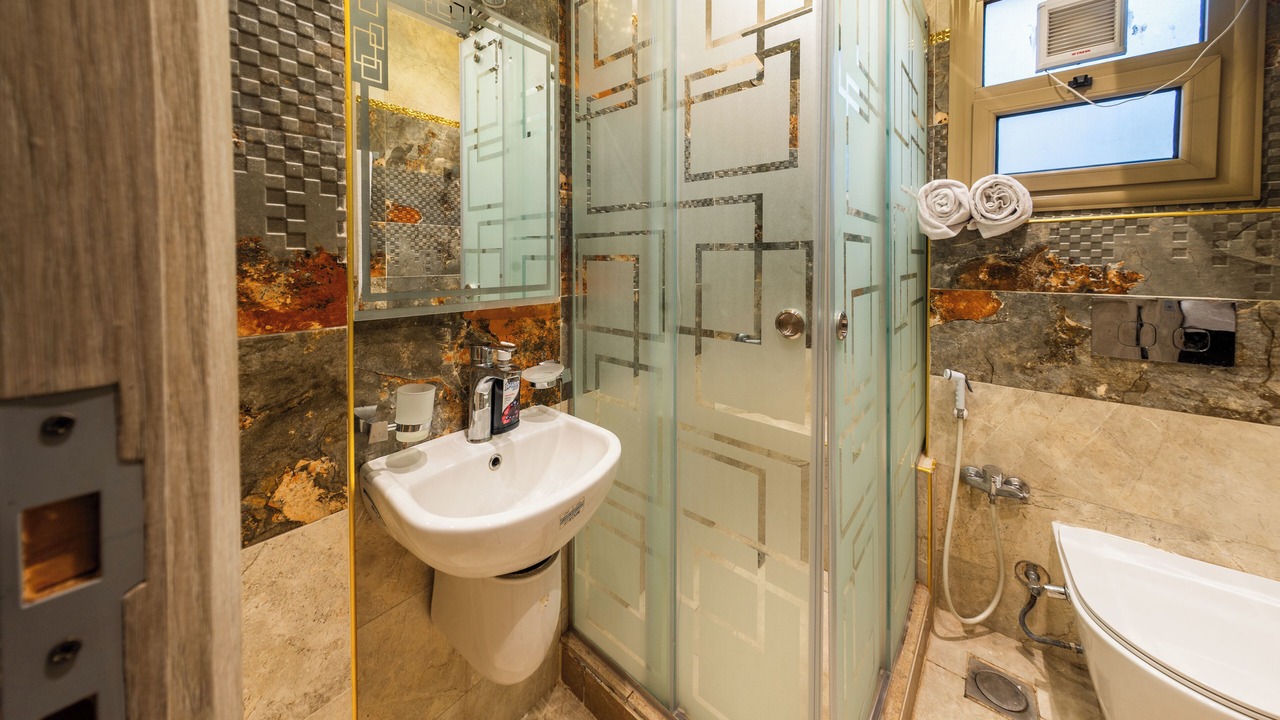 Photo of Bathroom in Al-'Umraniyah