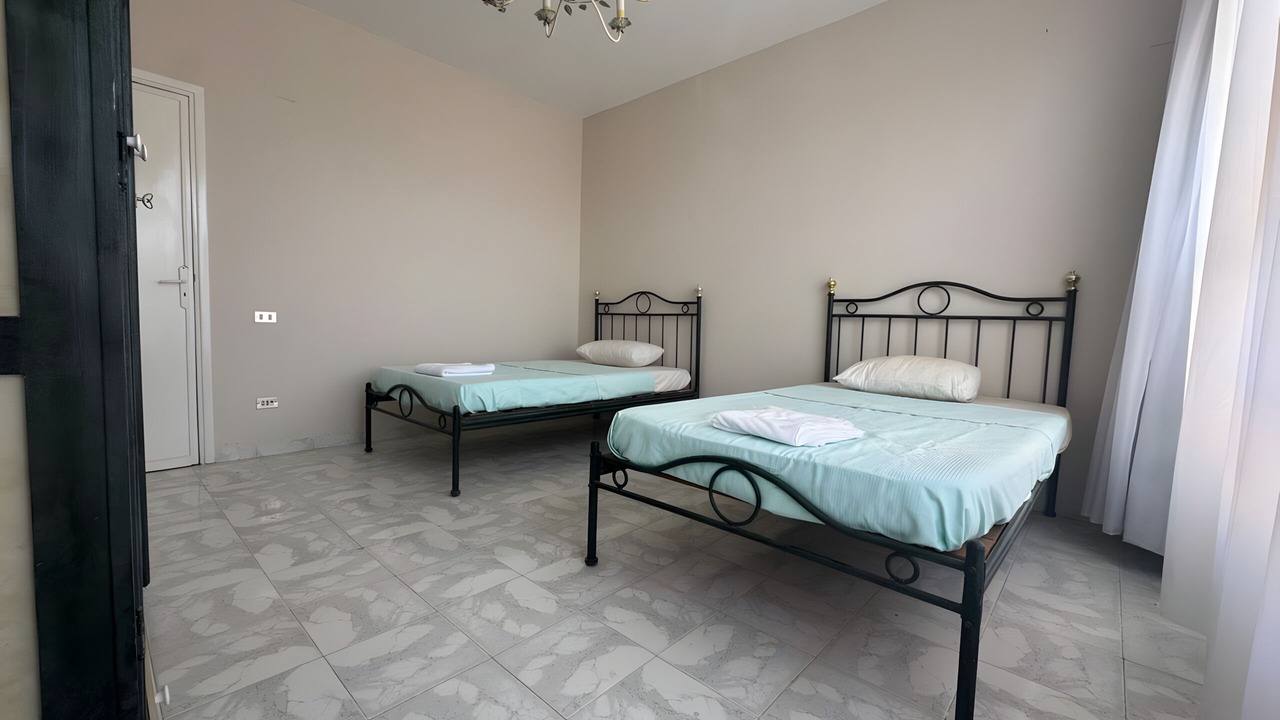 Photo of Bedroom in Corniche Road-Dahar