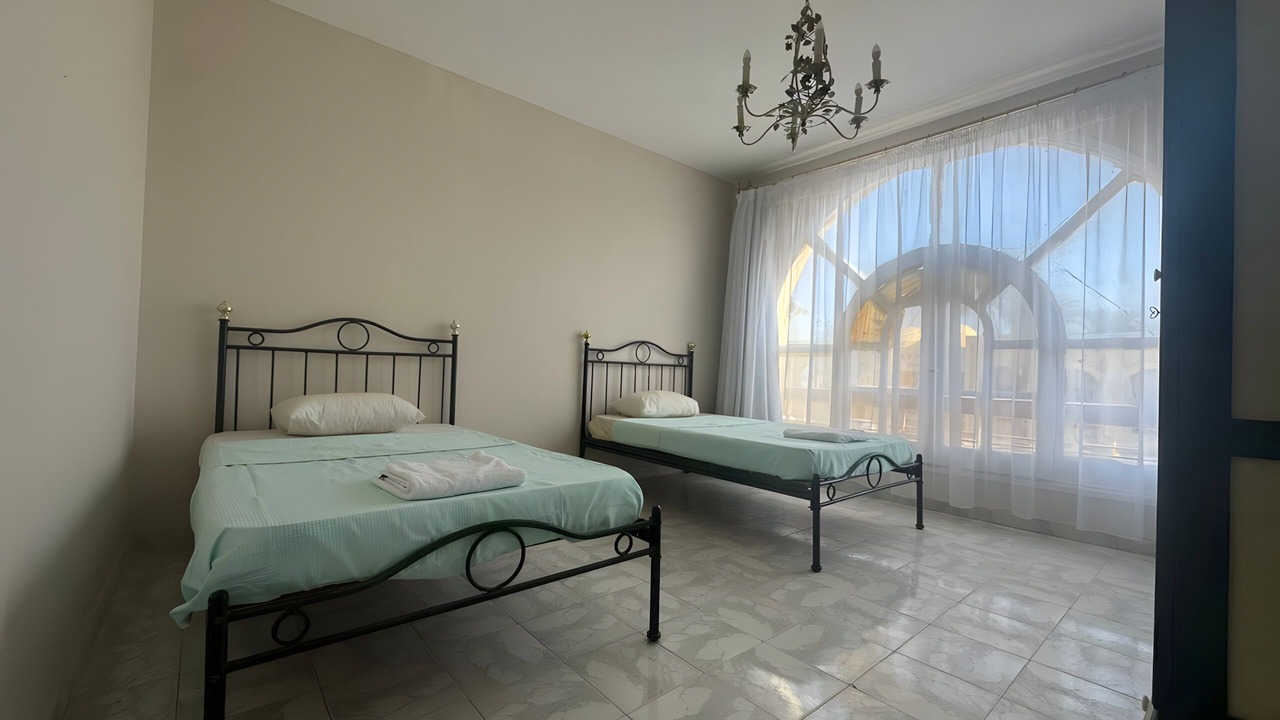 Photo of Bedroom in Corniche Road-Dahar
