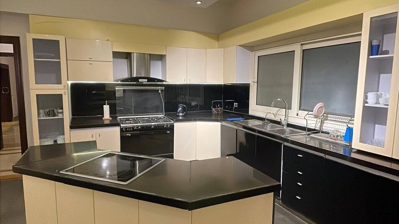 Photo of Kitchen in Sheikh Zayed City