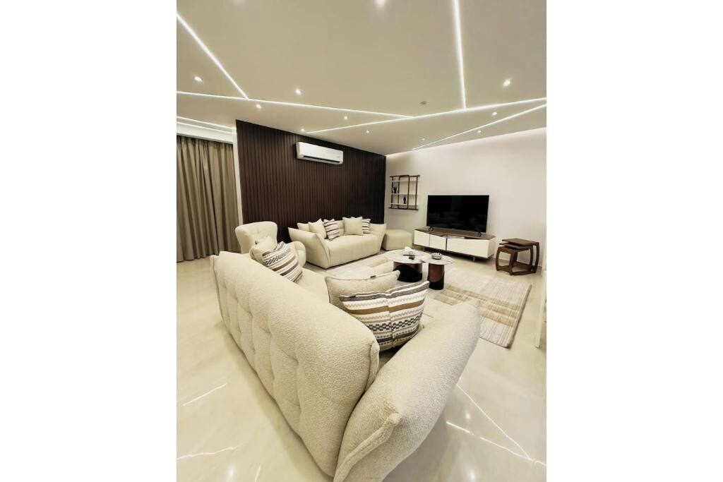 Photo of Livingroom in Sheikh Zayed City