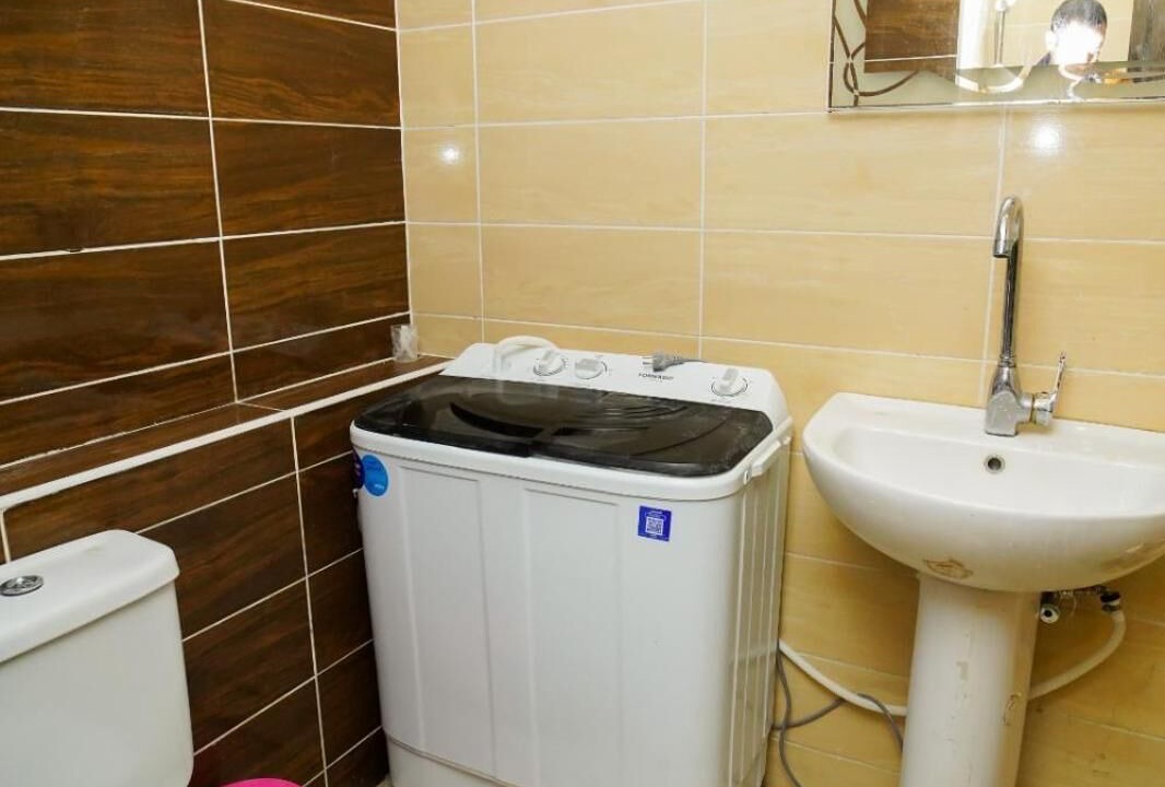 Photo of Bathroom in Corniche Road-Dahar