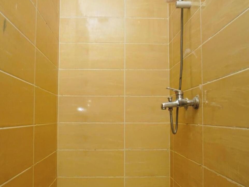 Photo of Bathroom in Corniche Road-Dahar
