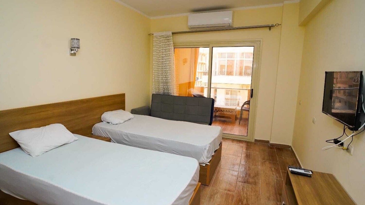 Photo of Bedroom in Corniche Road-Dahar