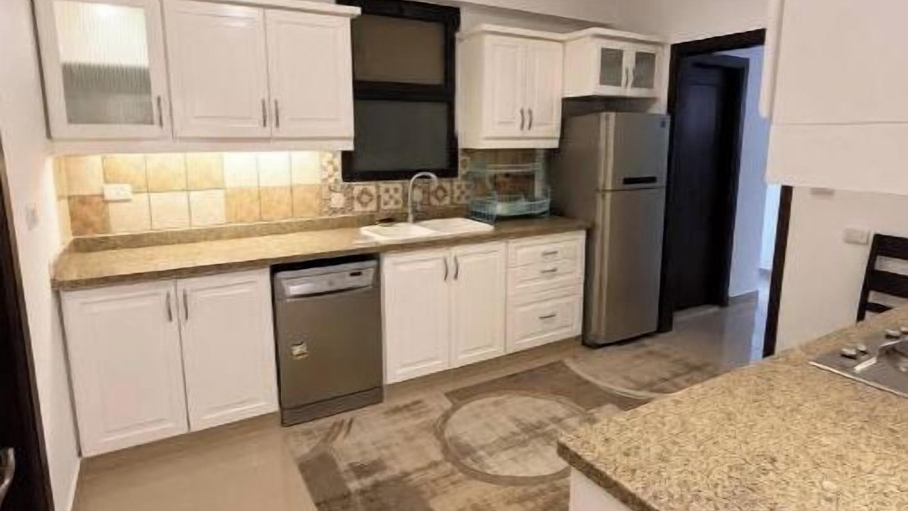 Photo of Kitchen in Sheikh Zayed City