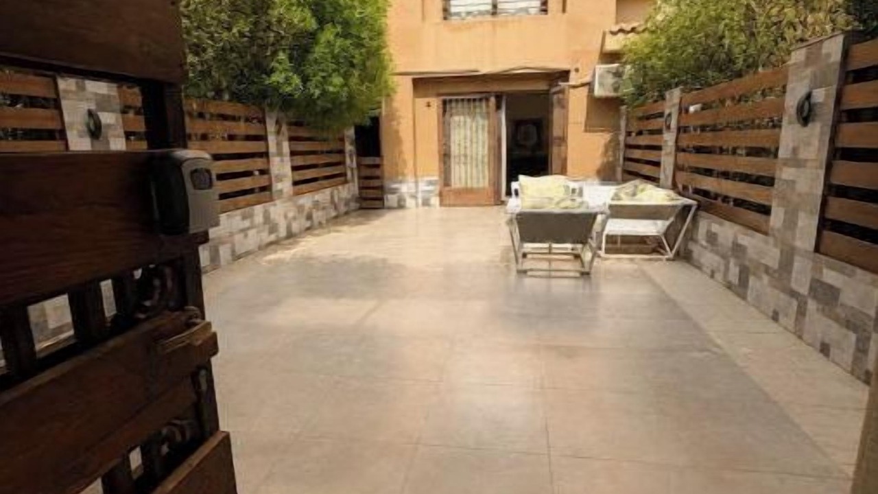 Photo of Patio Balcony in Sheikh Zayed City