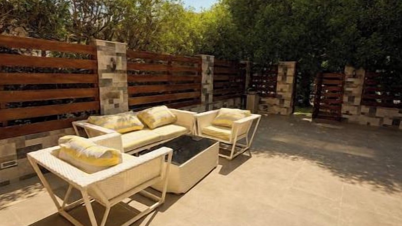 Photo of Patio Balcony in Sheikh Zayed City