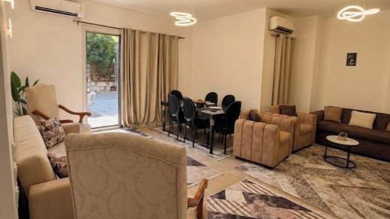 Photo of Livingroom in Sheikh Zayed City