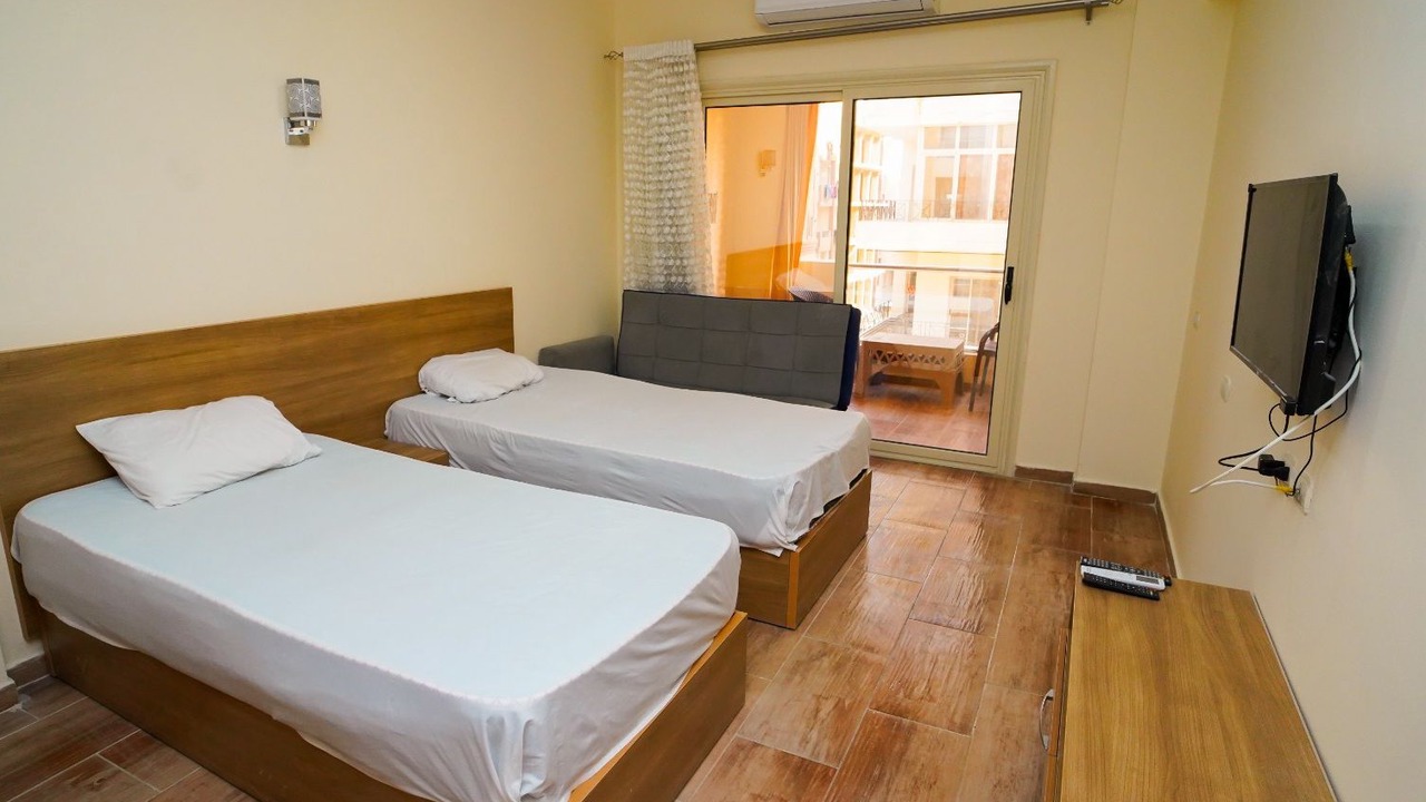 Photo of Bedroom in Corniche Road-Dahar