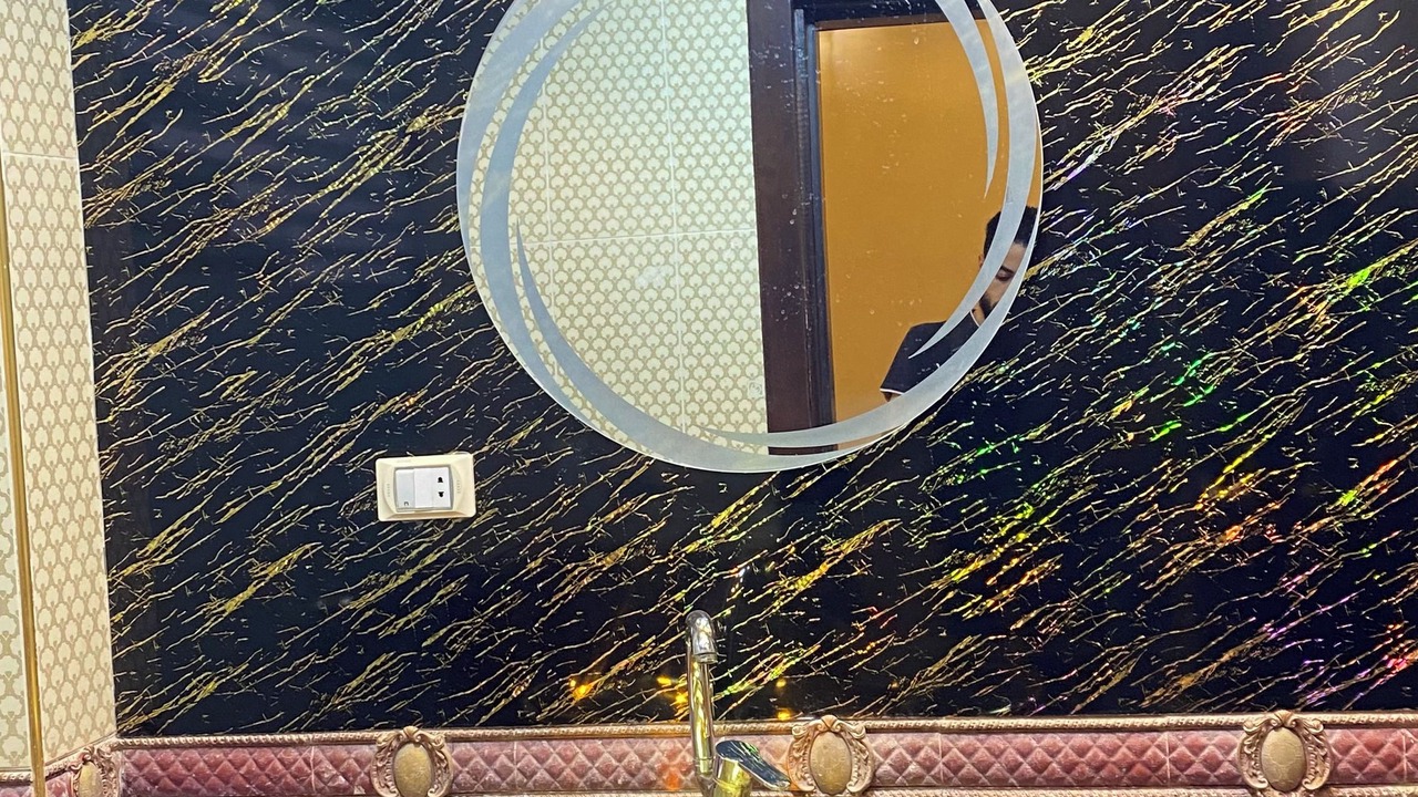 Photo of Bathroom in Pyramids Gardens