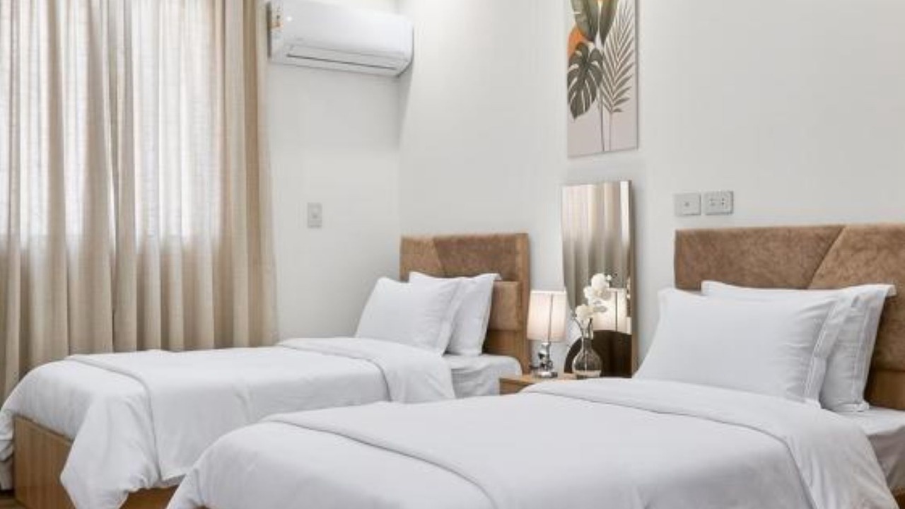 Photo of Bedroom in Pyramids Gardens