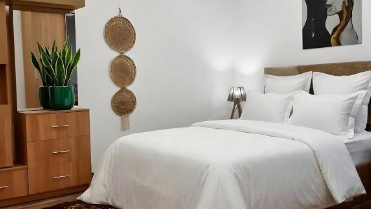 Photo of Bedroom in Pyramids Gardens