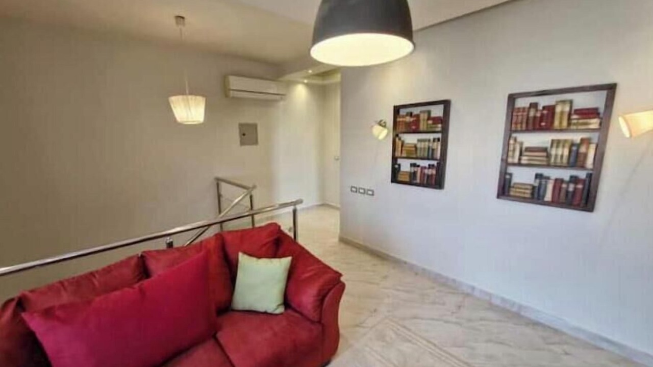Photo of Livingroom in The 5th Settlement