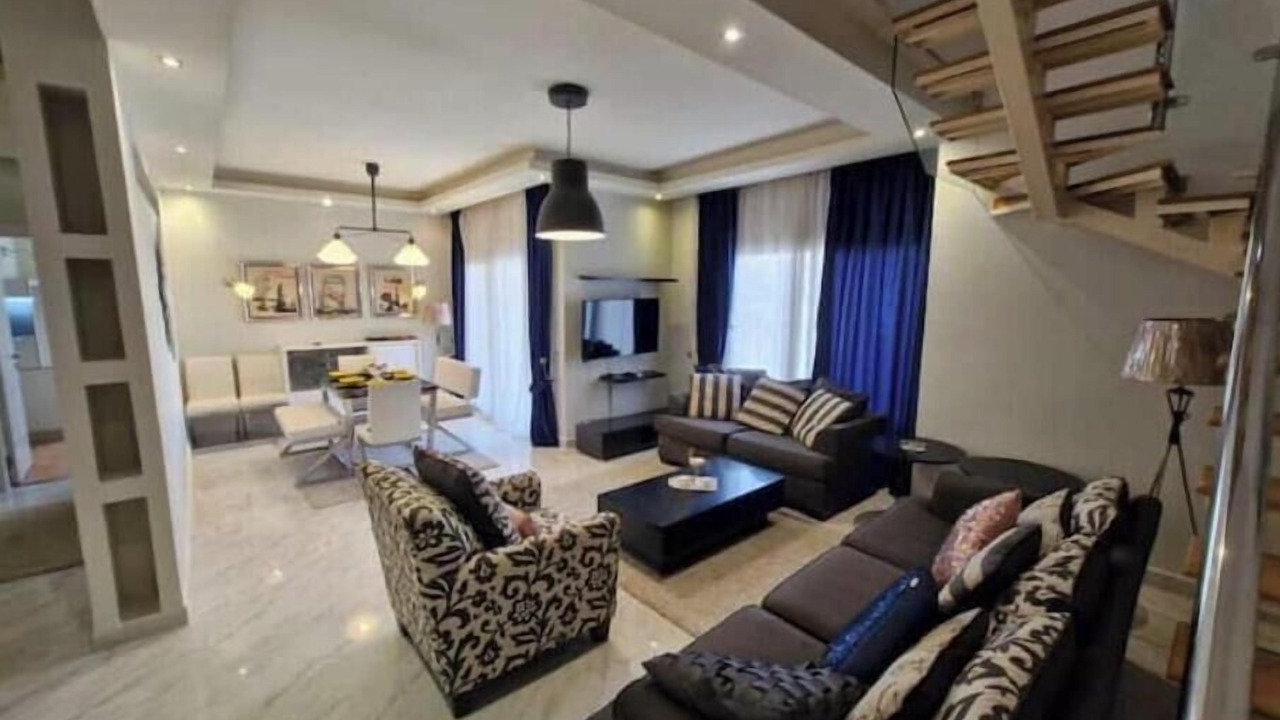 Photo of Livingroom in The 5th Settlement