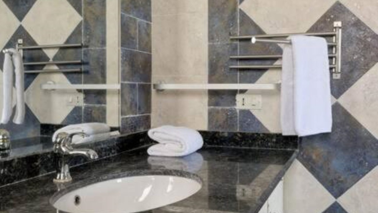 Photo of Bathroom in Dahar