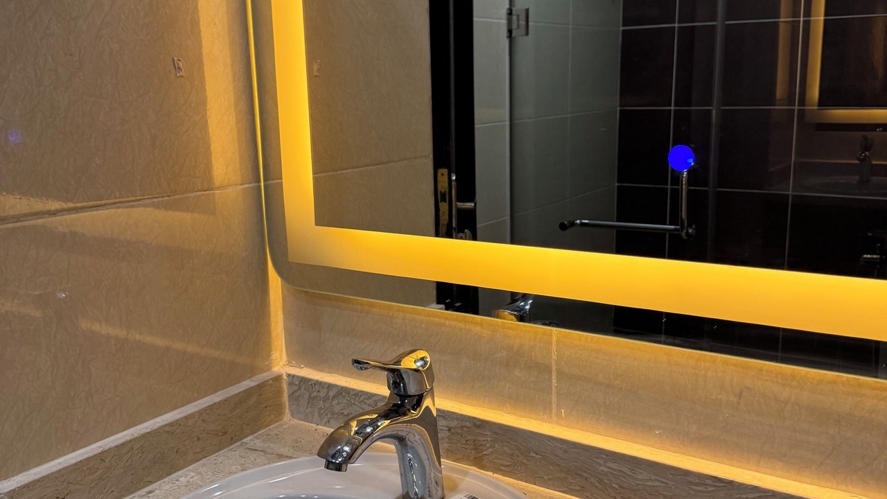 Photo of Bathroom in Corniche Road-Dahar