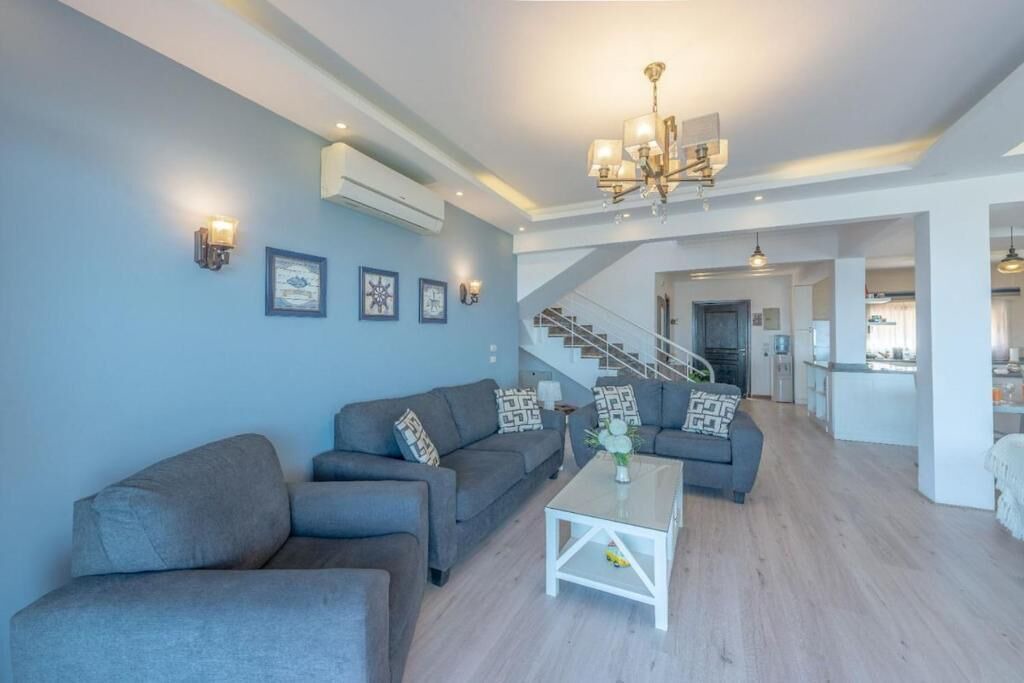 Photo of Livingroom in Ras Sudar