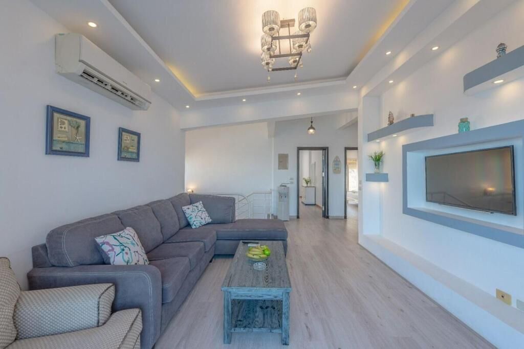 Photo of Livingroom in Ras Sudar
