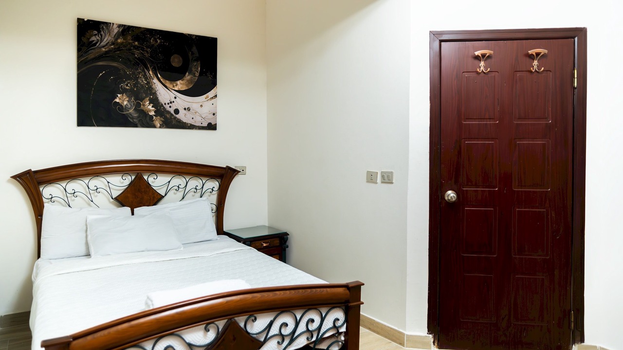 Photo of Bedroom in Sheikh Zayed City