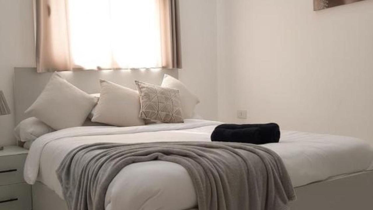 Photo of Bedroom in Corniche Road-Dahar