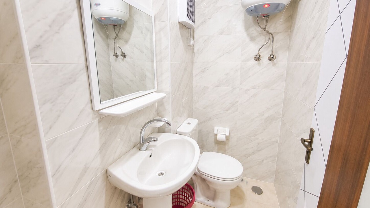 Photo of Bathroom in Corniche Road-Dahar