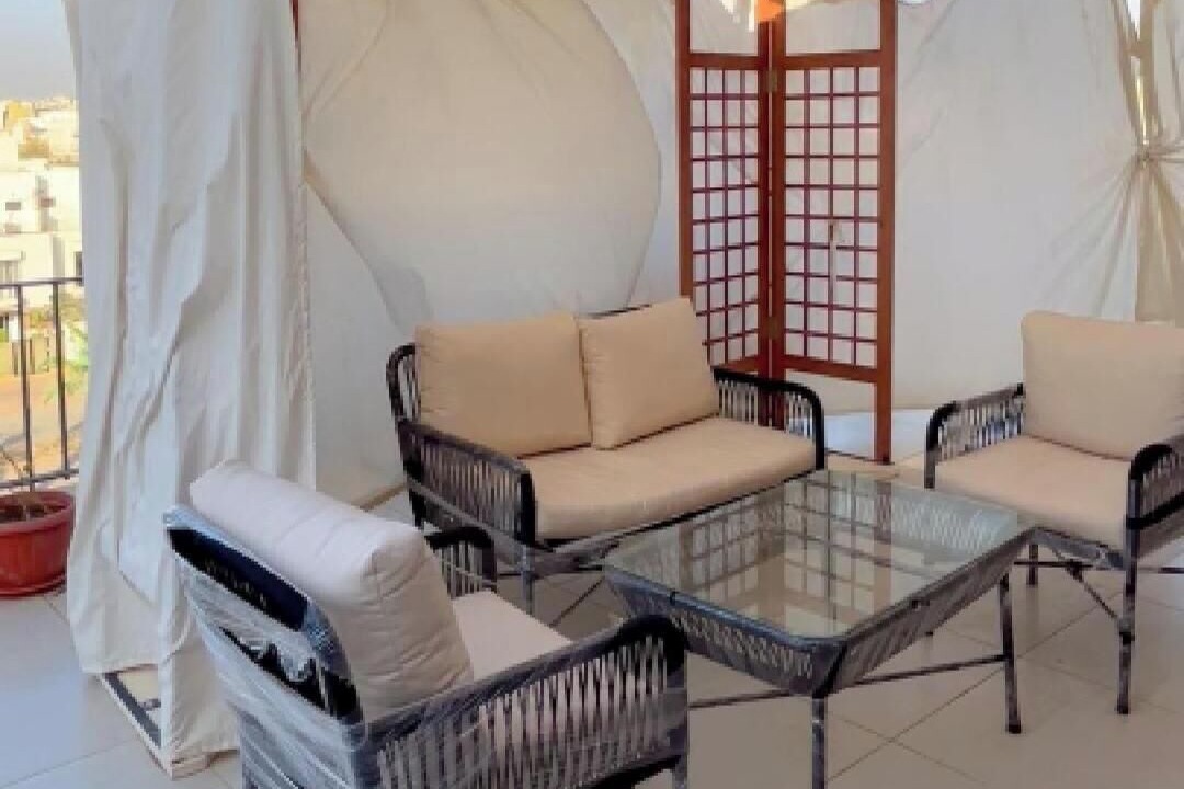 Photo of Patio Balcony in Sheikh Zayed City
