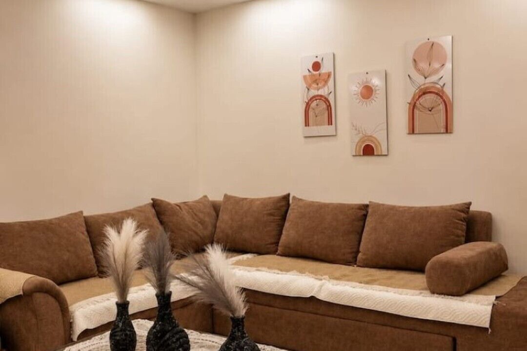 Photo of Livingroom in Al Duqqi