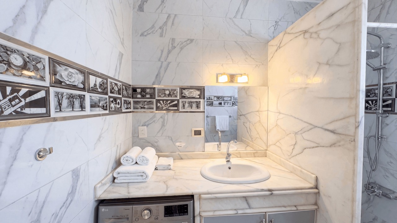 Photo of Bathroom in Agouza