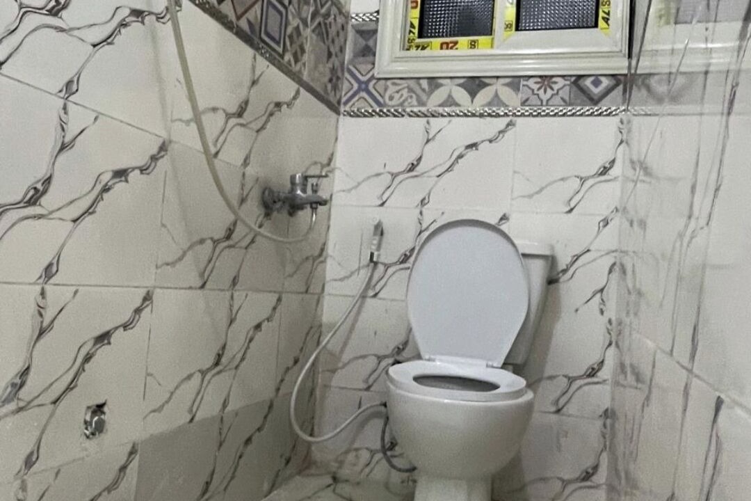 Photo of Bathroom in Al-'Umraniyah