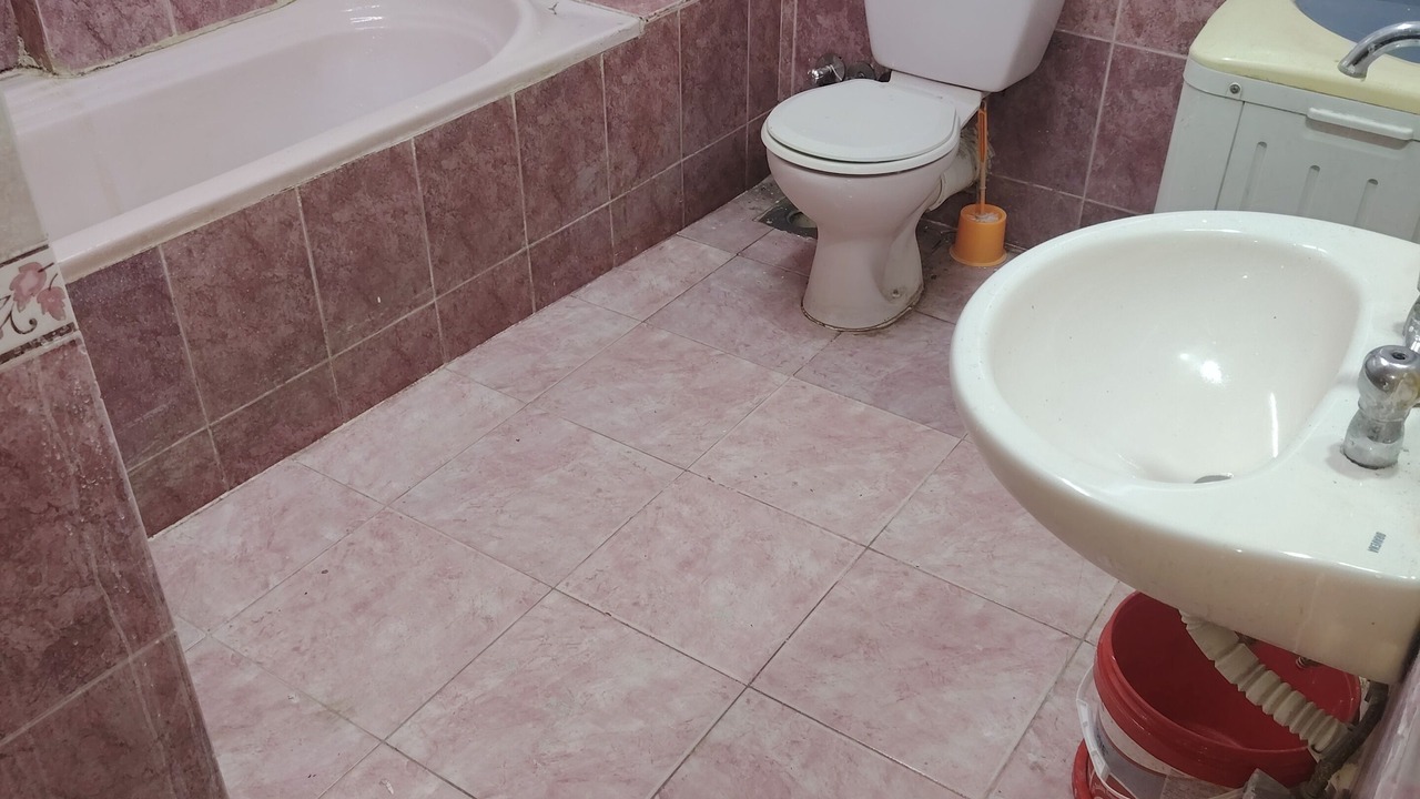 Photo of Bathroom in Al-'Umraniyah