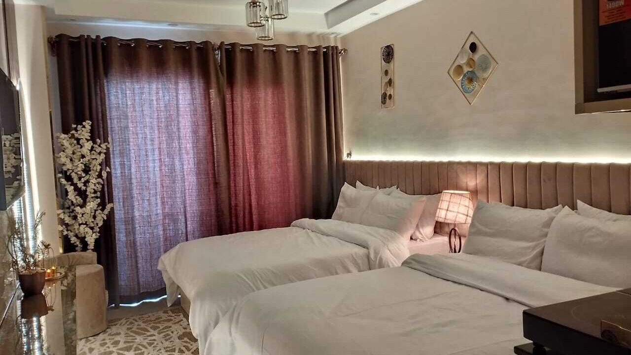 Photo of Bedroom in Corniche Road-Dahar