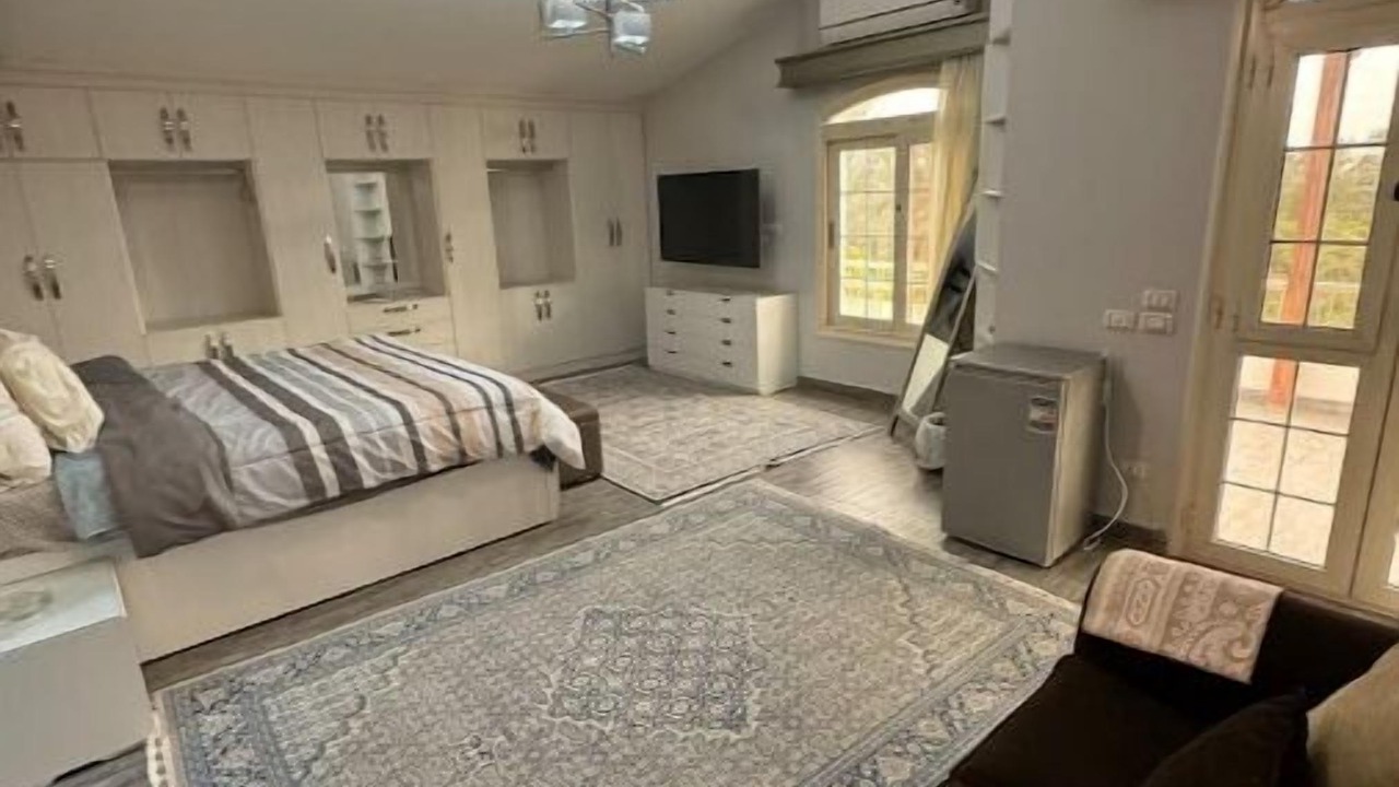 Photo of Bedroom in Pyramids Gardens