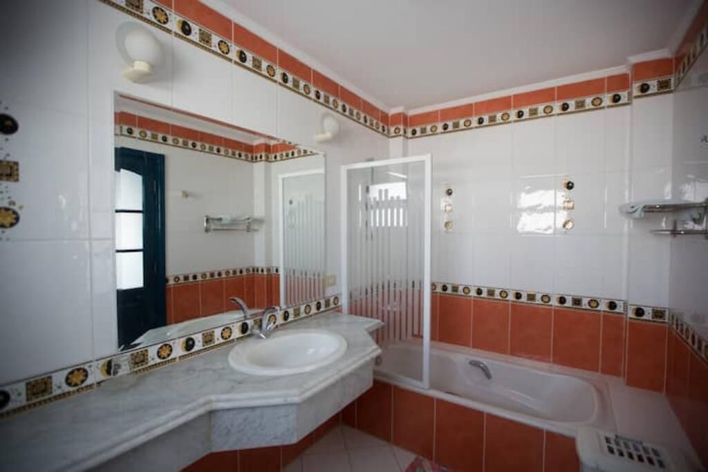 Photo of Bathroom in El Hadaba