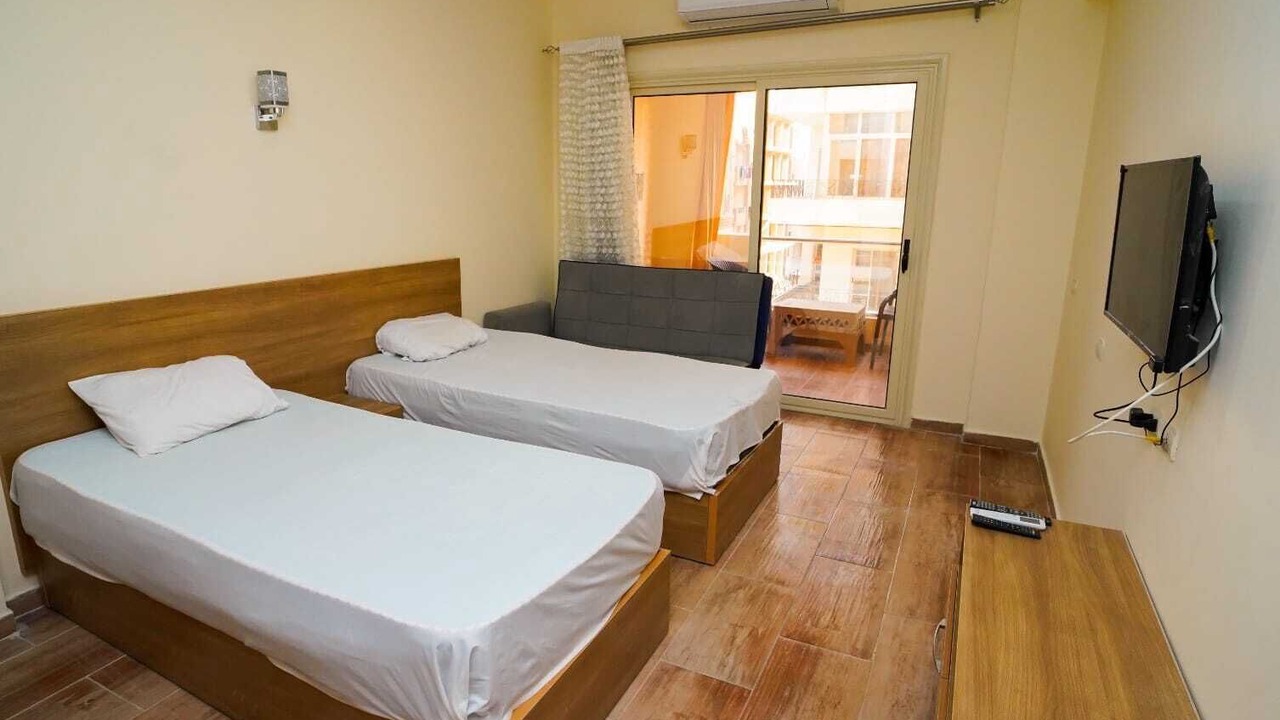 Photo of Bedroom in Corniche Road-Dahar
