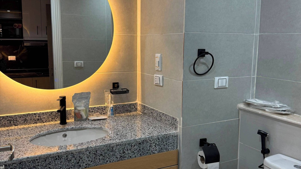 Photo of Bathroom in Corniche Road-Dahar