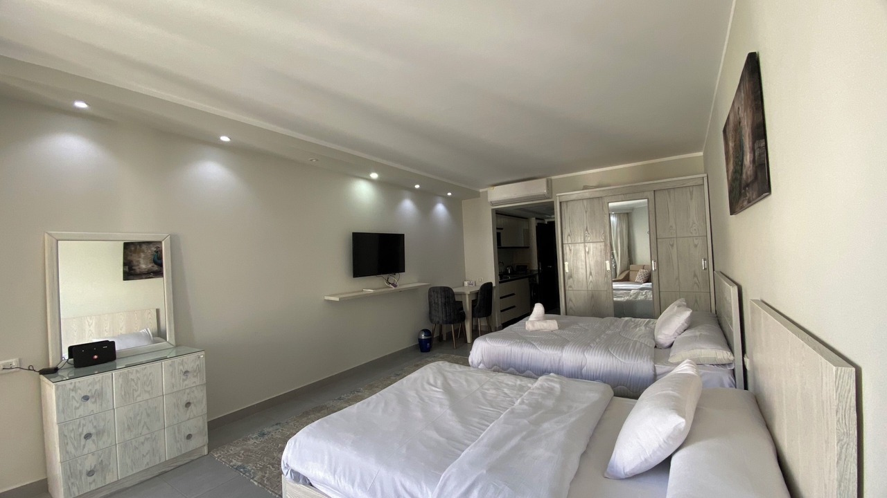 Photo of Bedroom in Corniche Road-Dahar