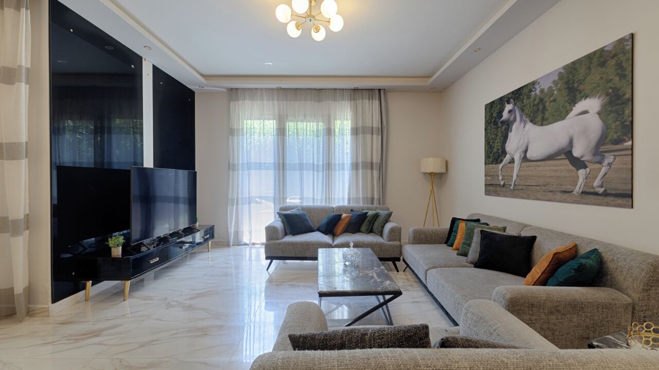 Photo of Livingroom in Sheikh Zayed City