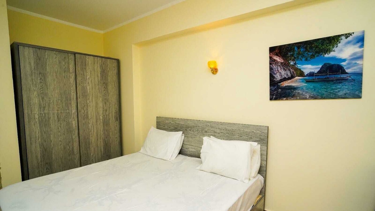 Photo of Bedroom in Corniche Road-Dahar