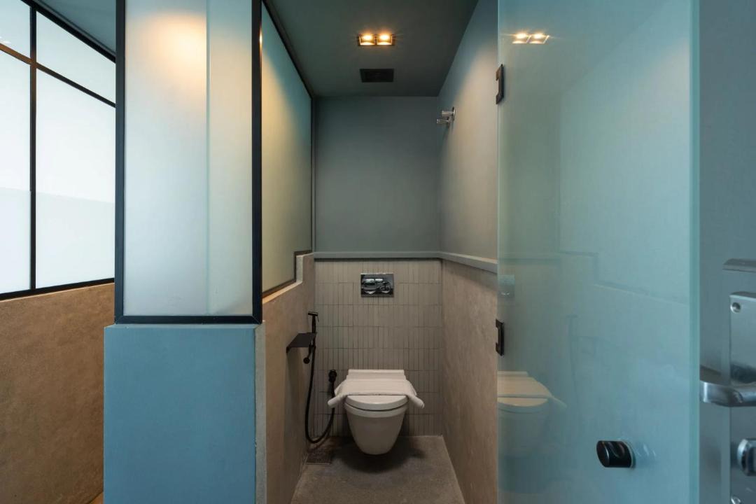 Photo of Bathroom in Al-'Atarin