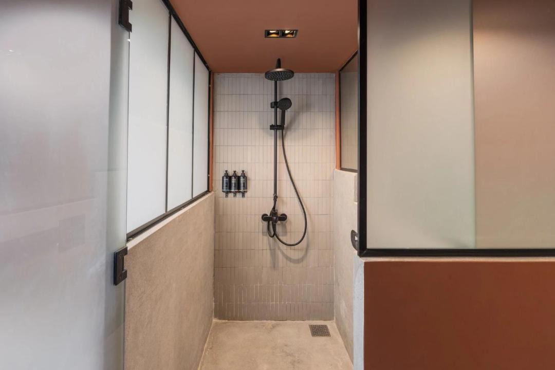 Photo of Bathroom in Al-'Atarin