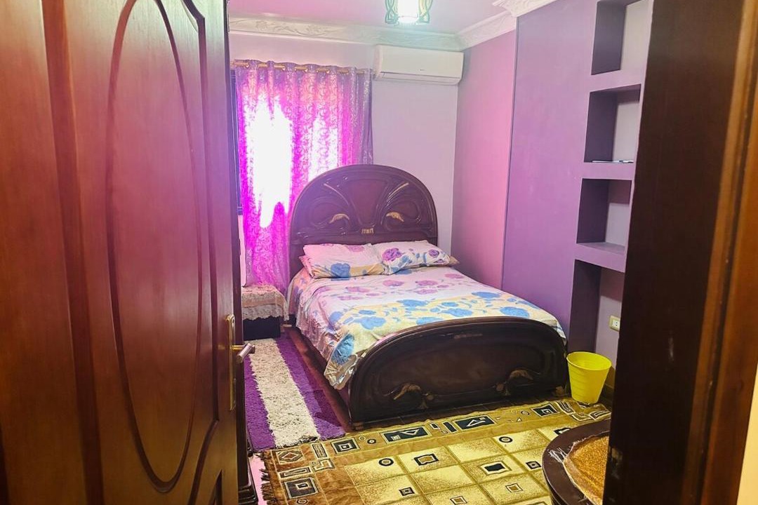 Photo of Bedroom in Pyramids Gardens