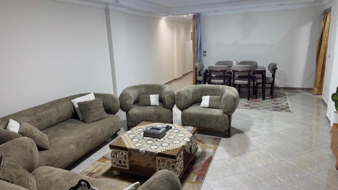 Photo of Livingroom in Pyramids Gardens