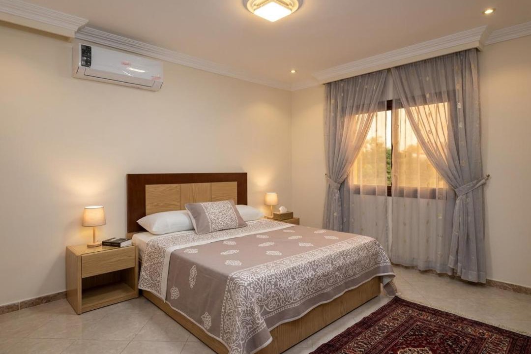 Photo of Bedroom in Pyramids Gardens