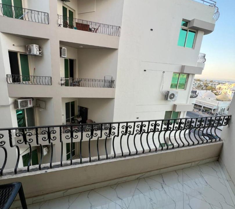 Photo of Patio Balcony in Corniche Road-Dahar
